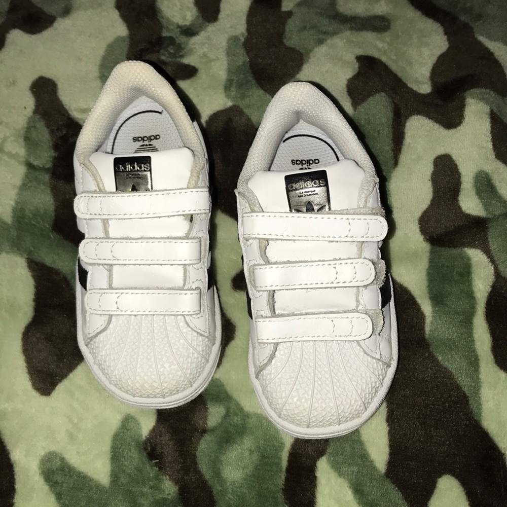 Adidas Superstar